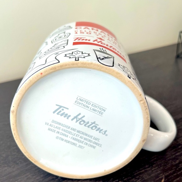 Tim Hortons Canada Celebrating 150 Years Coffee Mug Cup Limited Edition Red Flag - Picture 4 of 4